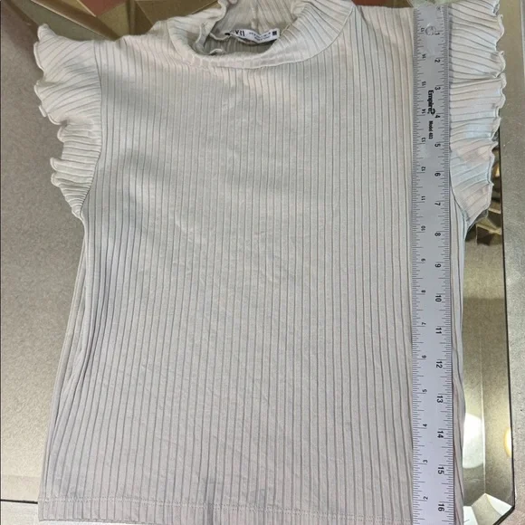 Zara Ribbed Top with Ruffles - Picture 4 of 5